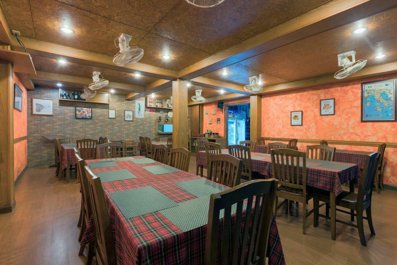 La Luna Italian Restaurant & Accommodation Koh Lipe Buitenkant foto